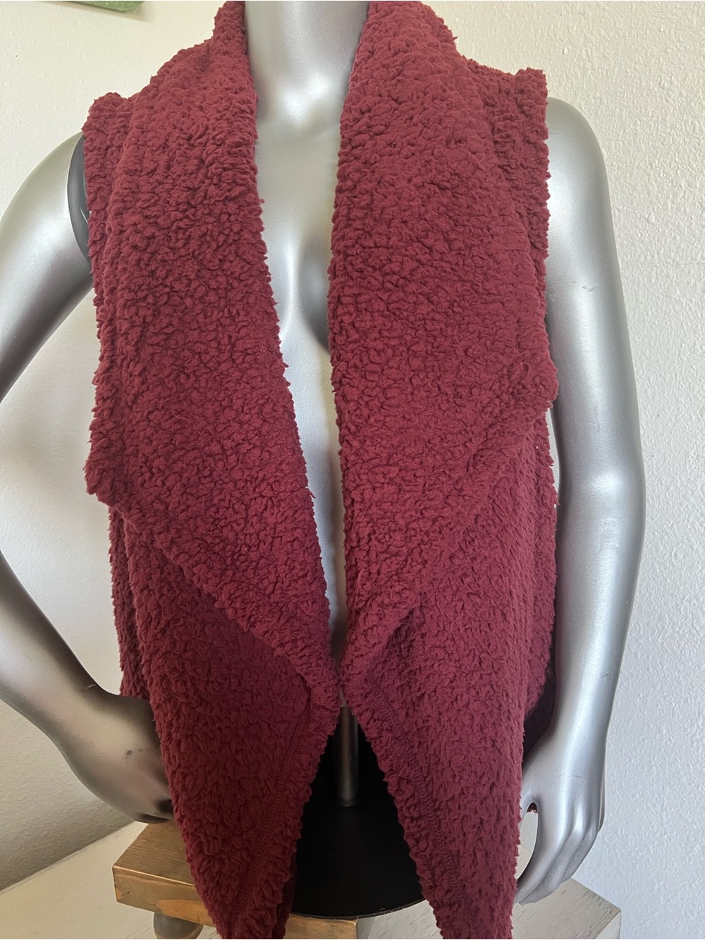 Eddie Bauer plush fireside Sherpa vest sz Small NWT